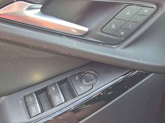 New 2026 Chevrolet Equinox RS w/ Convenience Package III FWD image 26