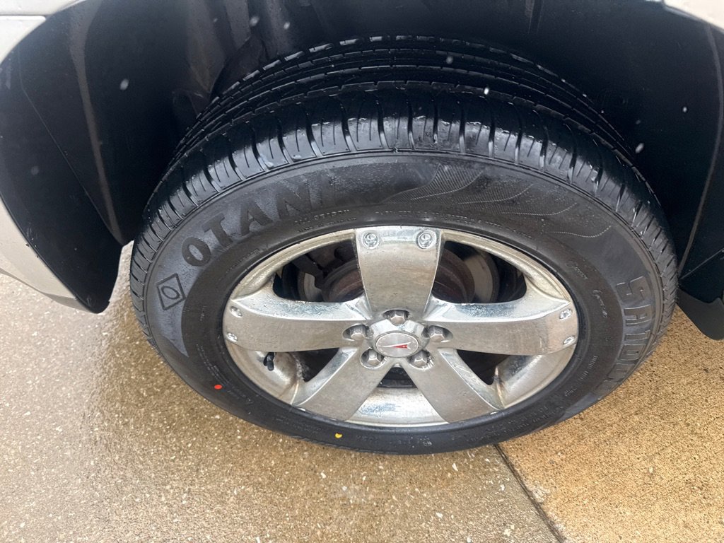 Used 2008 Pontiac Torrent AWD w/ Preferred Package image 17