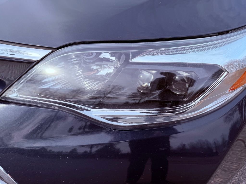 Used 2017 Toyota Avalon image 12