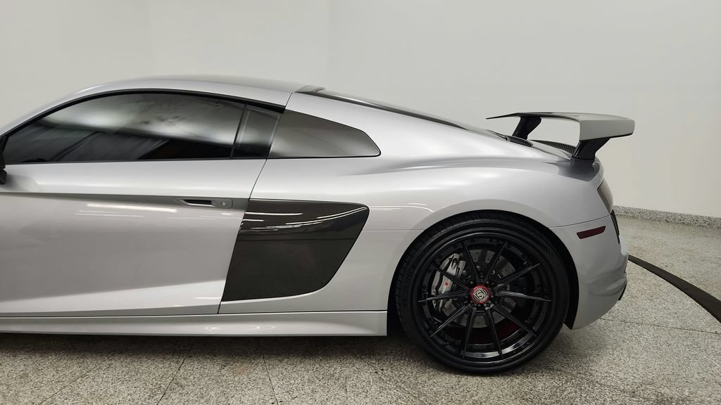 Used 2017 Audi R8 V10 plus AWD/4WD image 19