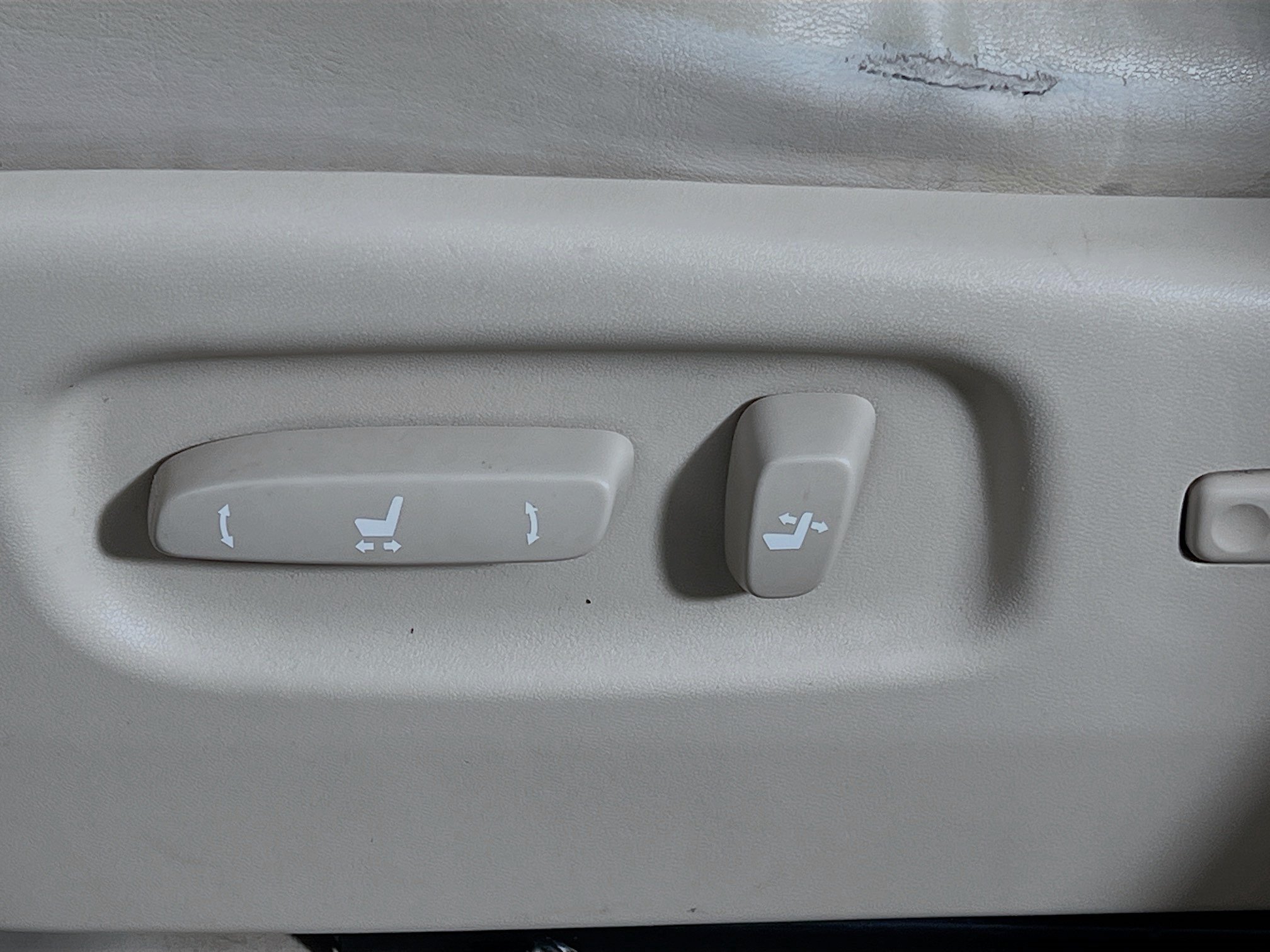 Used 2012 Lexus RX 350 FWD w/ Premium Pkg image 16