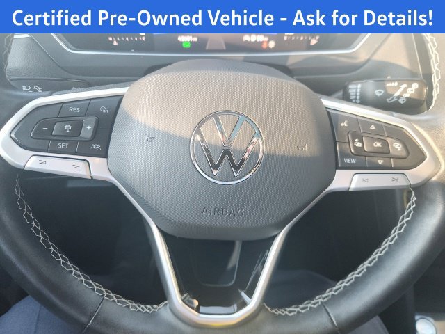 Certified 2022 Volkswagen Tiguan SE w/ Panoramic Sunroof Package AWD/4WD image 12