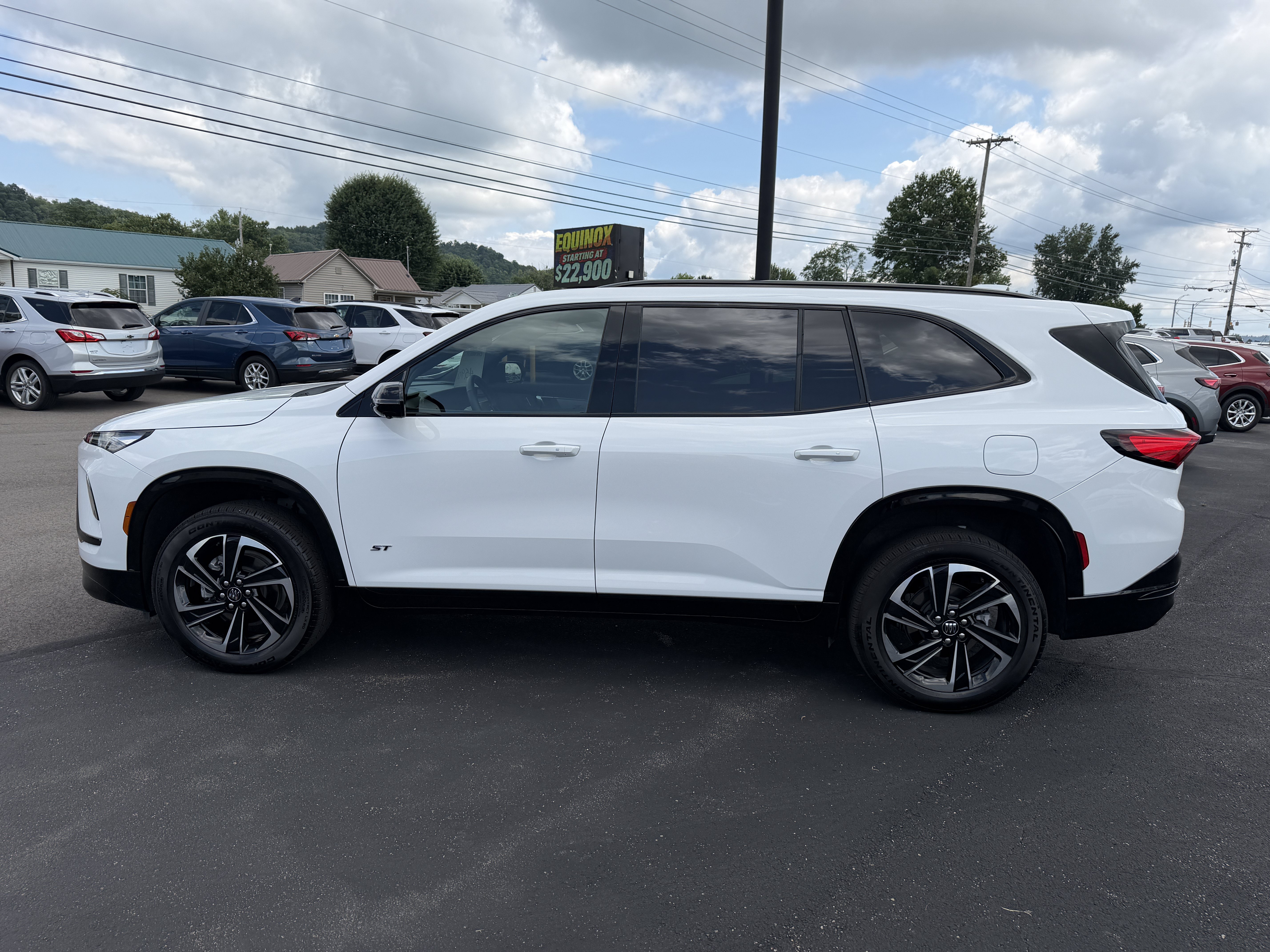 Used 2026 Buick Enclave Sport Touring AWD/4WD image 5