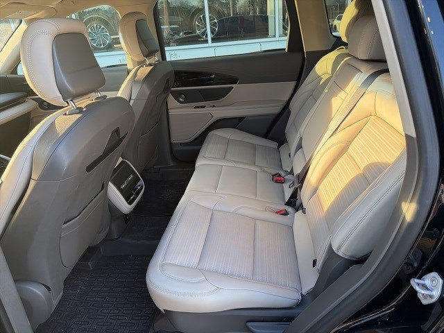 Used 2024 Lincoln Nautilus Reserve w/ Equipment Group 202A image 21