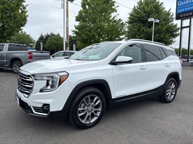 Used 2024 GMC Terrain SLT AWD/4WD image 1
