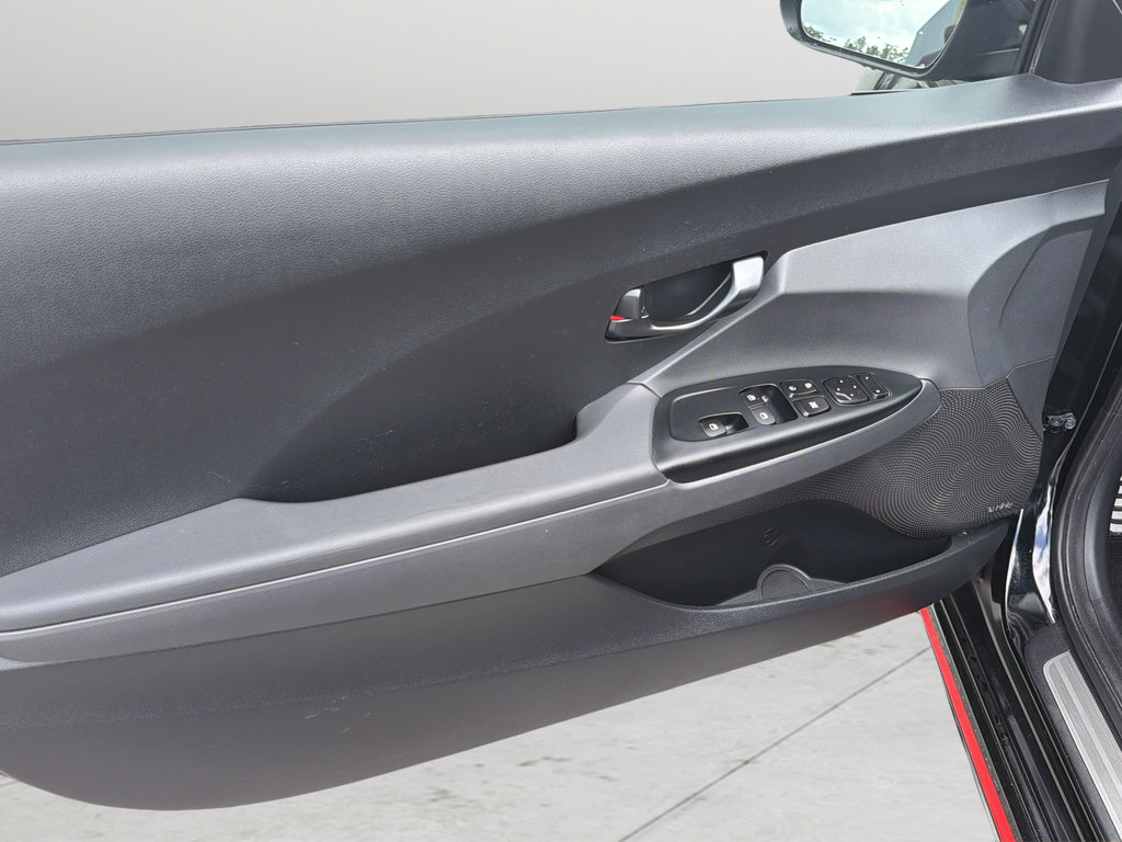 Used 2022 Hyundai Veloster N FWD image 13