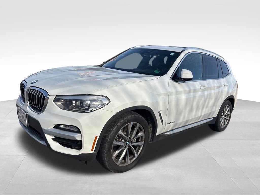 Used 2018 BMW X3 xDrive30i image 3