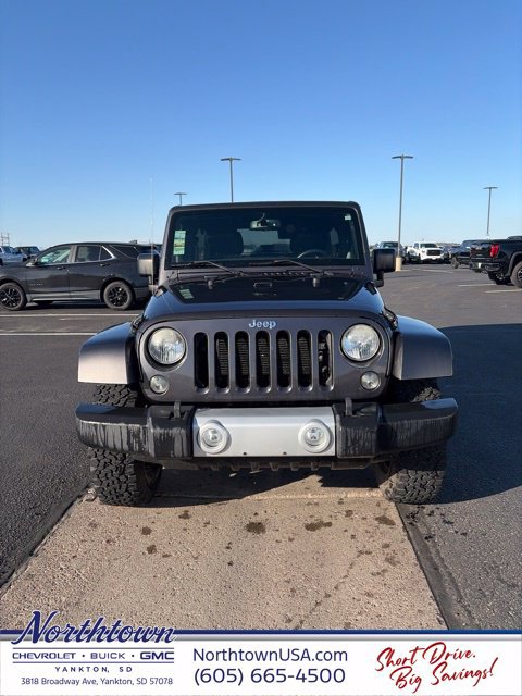 Used 2014 Jeep Wrangler Unlimited Sahara AWD/4WD image 3