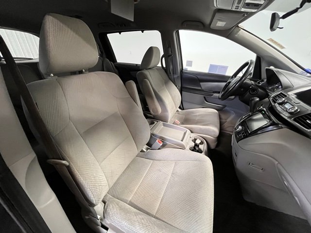 Used 2016 Honda Odyssey SE image 9