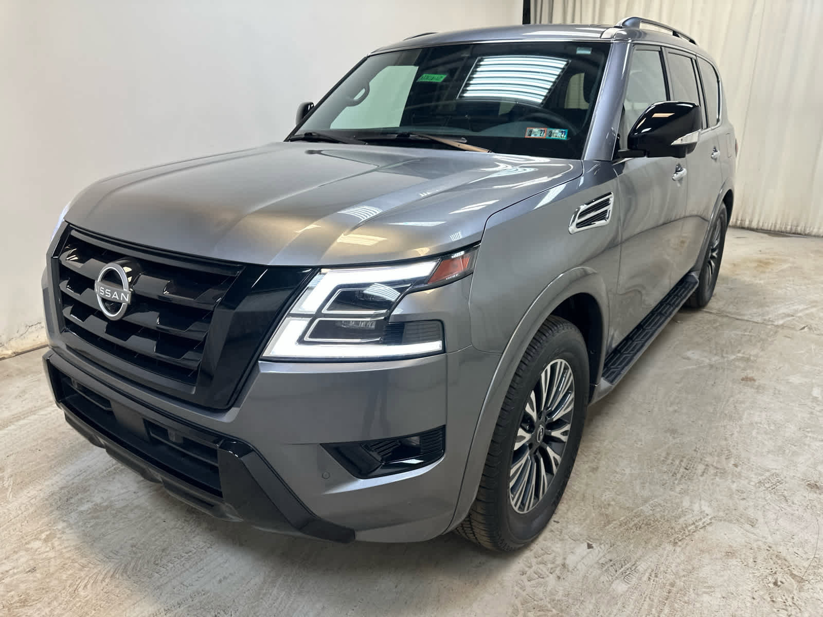 Certified 2024 Nissan Armada SL w/ Midnight Edition Package image 11
