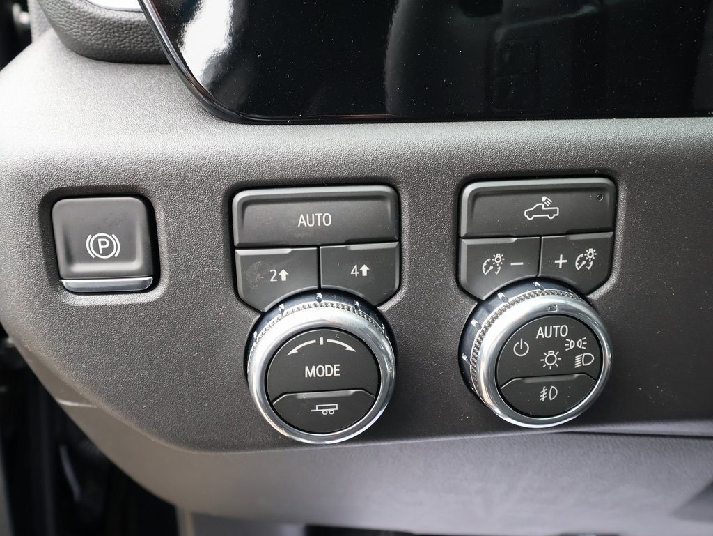New 2026 GMC Sierra 1500 Elevation w/ LPO, Elevation Black Package image 12