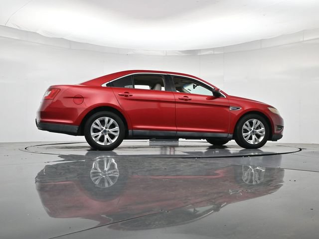 Used 2010 Ford Taurus SEL FWD image 32