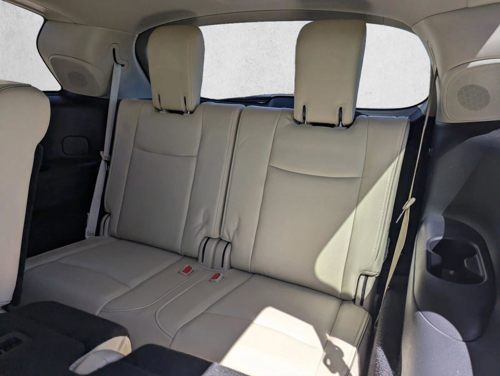 Used 2019 INFINITI QX60 Luxe w/ Essential Package AWD/4WD image 21