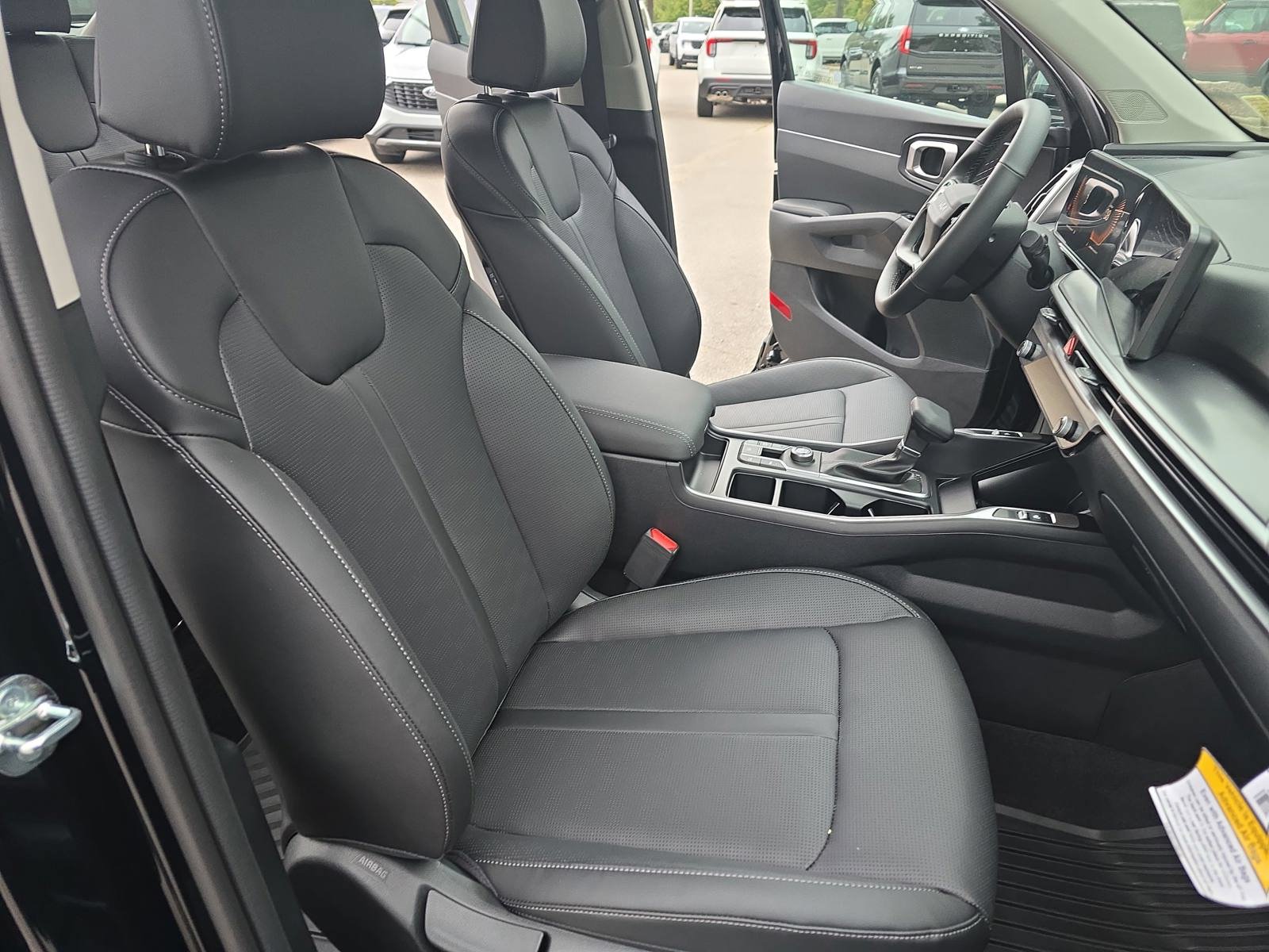 New 2026 Kia Sorento S w/ S Panoramic Sunroof Package FWD image 10