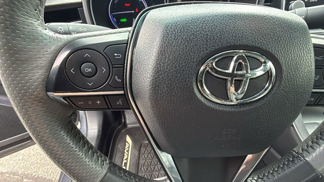 Used 2019 Toyota Avalon XLE image 18