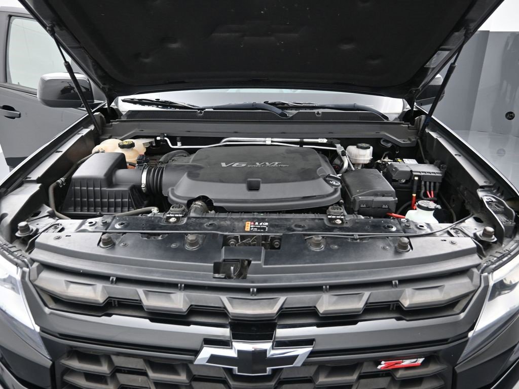 Certified 2021 Chevrolet Colorado Z71 w/ Z71 Midnight Edition image 28
