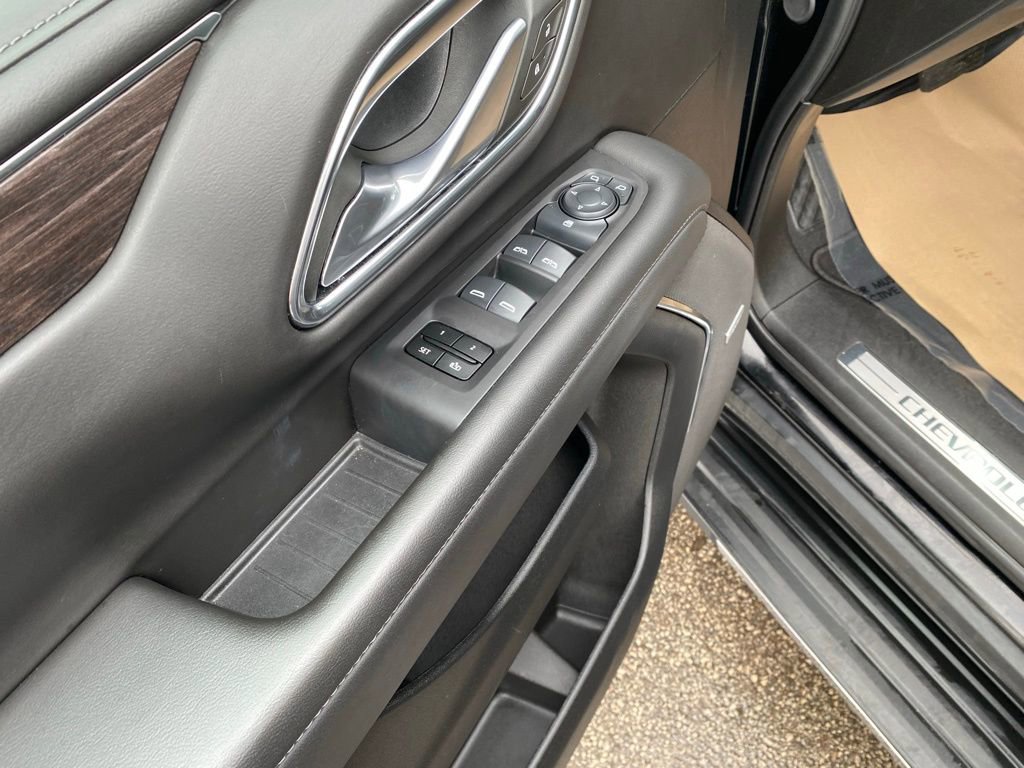 Used 2024 Chevrolet Suburban LT image 10