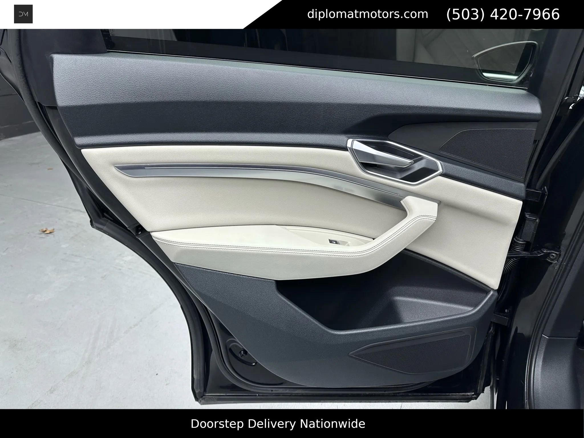 Used 2021 Audi e-tron Premium w/ Towing Package image 26