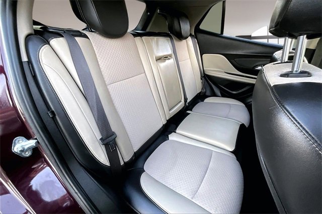 Used 2018 Buick Encore Preferred image 23