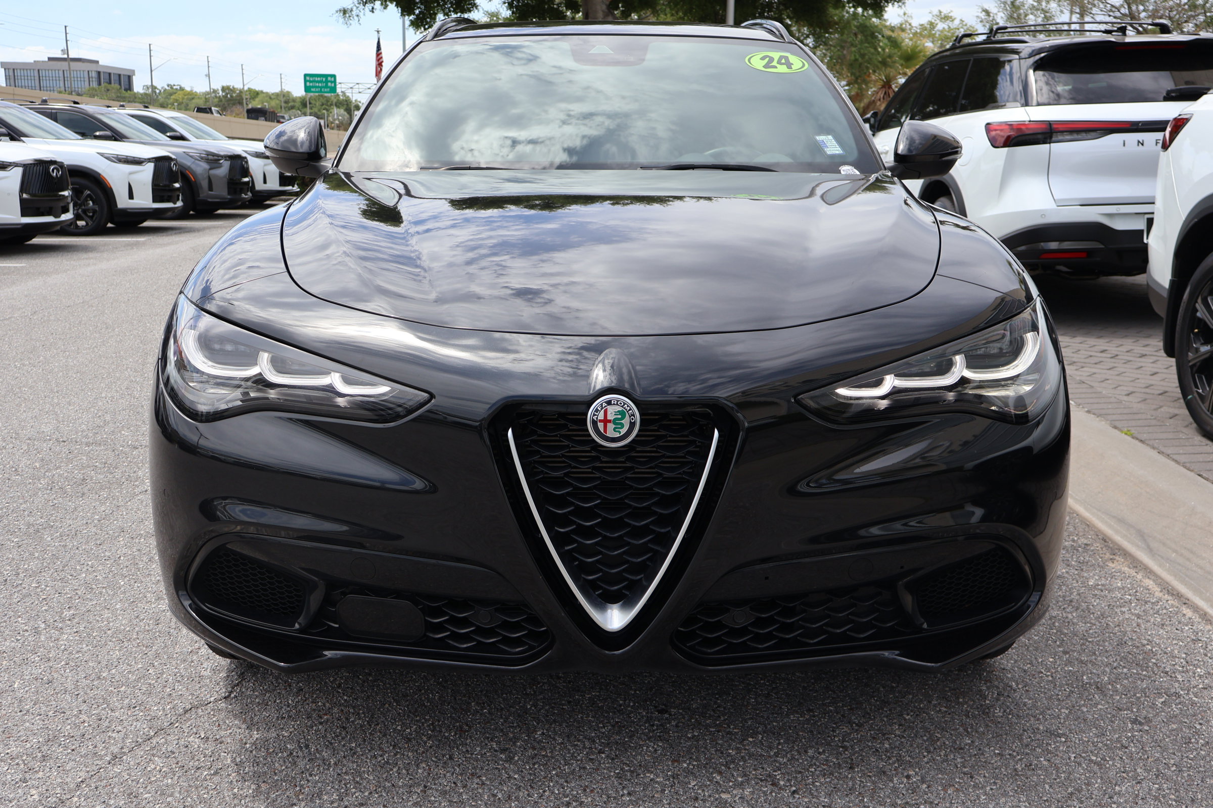 Used 2024 Alfa Romeo Stelvio Ti AWD/4WD image 13