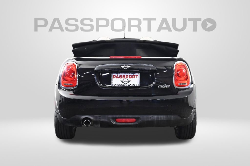 Used 2018 MINI Cooper Convertible image 8