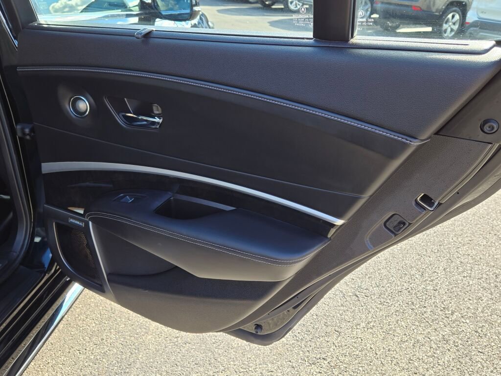 Used 2019 Acura RLX Sport Hybrid w/ Advance Pkg image 13