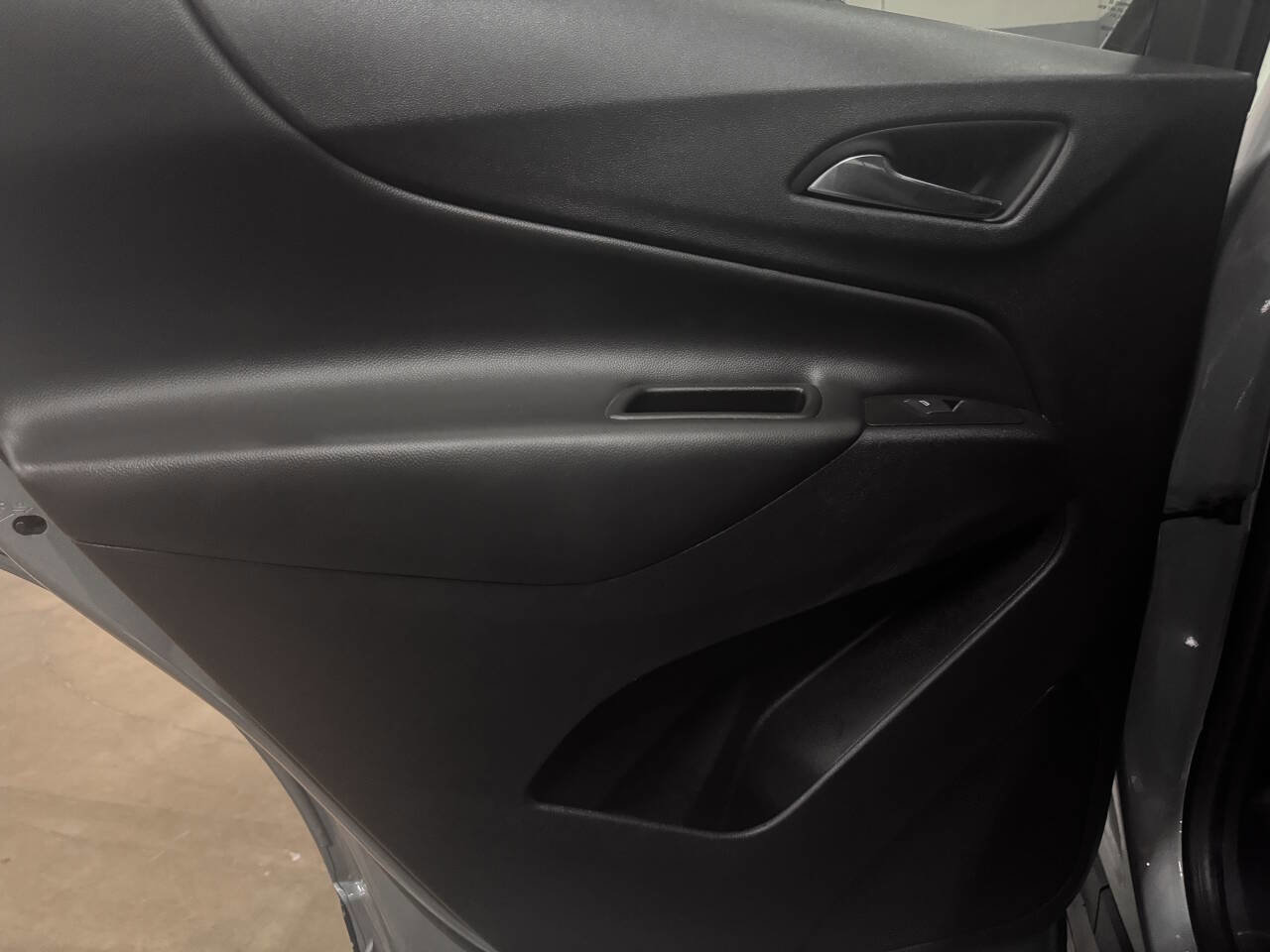 Used 2024 Chevrolet Equinox LT image 33