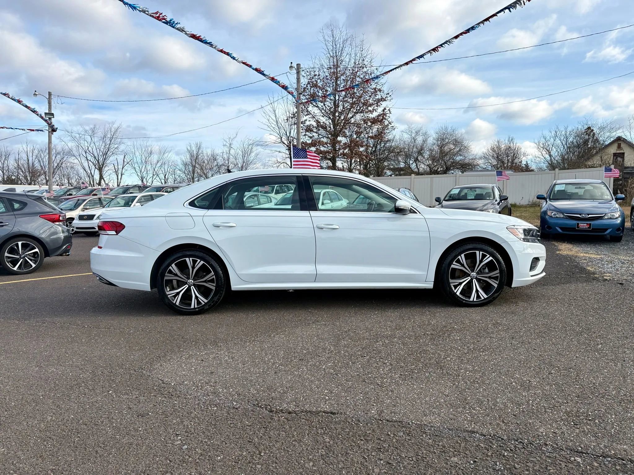 Used 2022 Volkswagen Passat 2.0T SE image 6