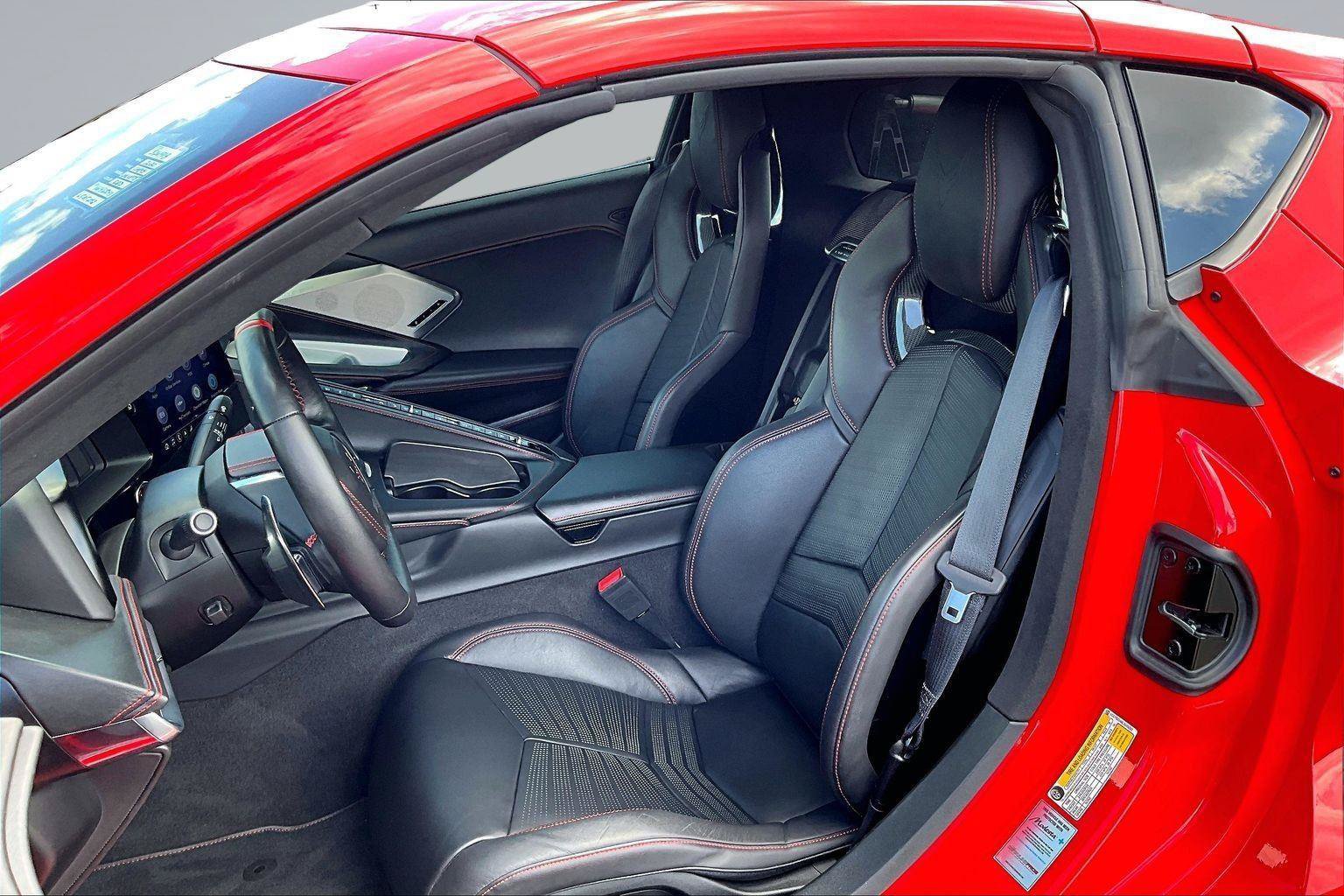Used 2020 Chevrolet Corvette Stingray Premium Cpe w/ 3LT Preferred Equipment Group RWD image 25