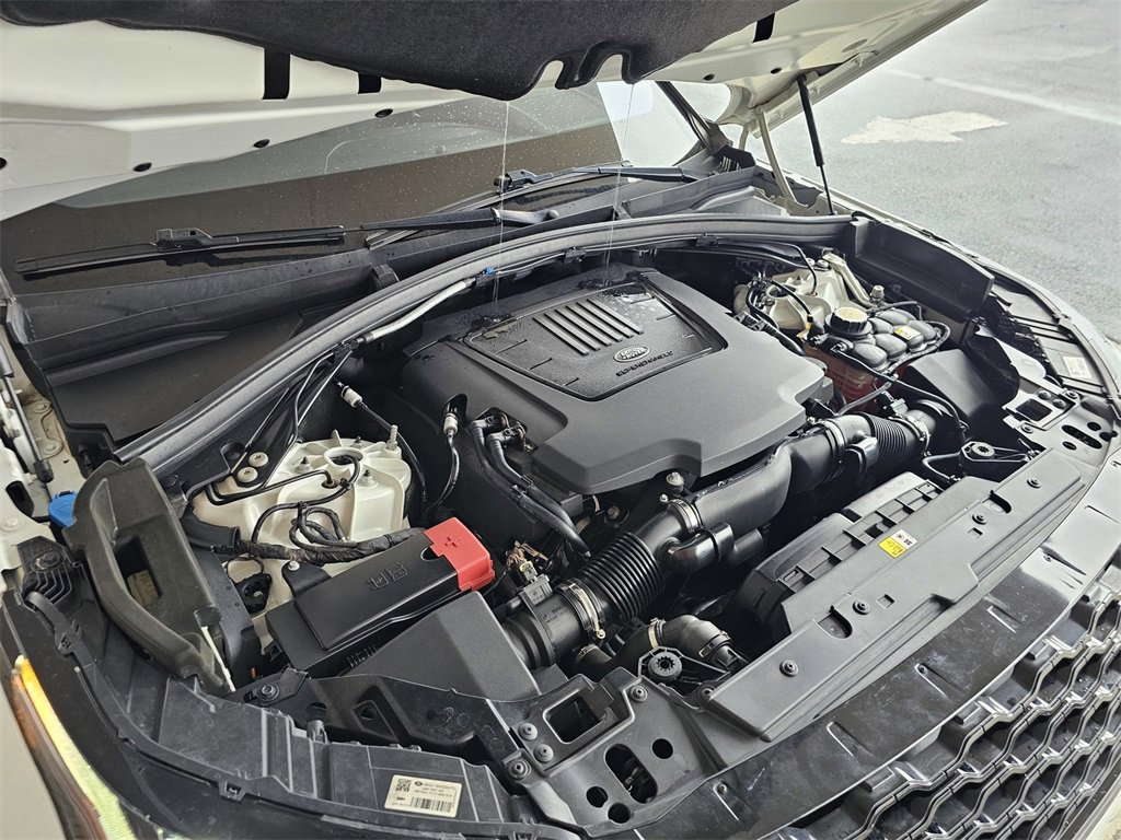 Used 2019 Land Rover Range Rover Velar R-Dynamic SE image 27