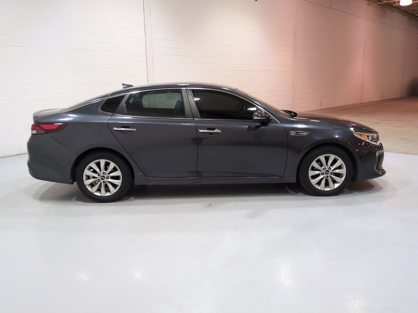 Used 2018 Kia Optima S FWD video 2