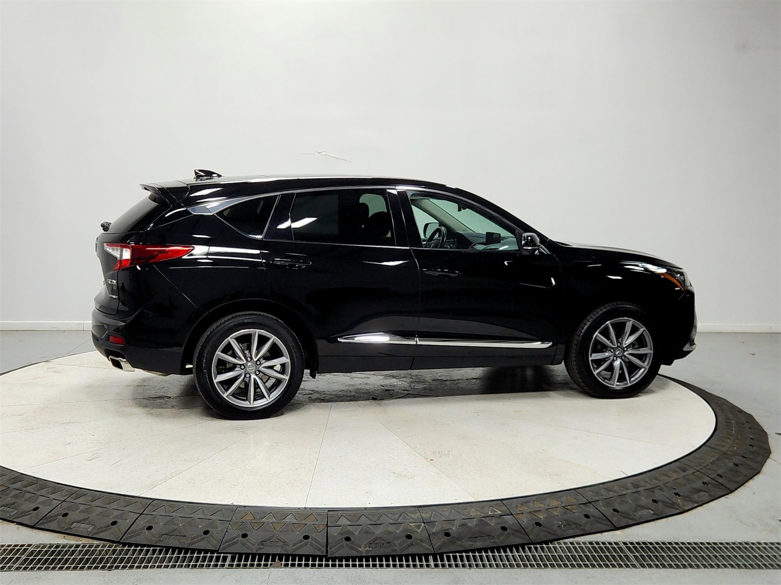 Used 2023 Acura RDX w/ Technology Package image 8
