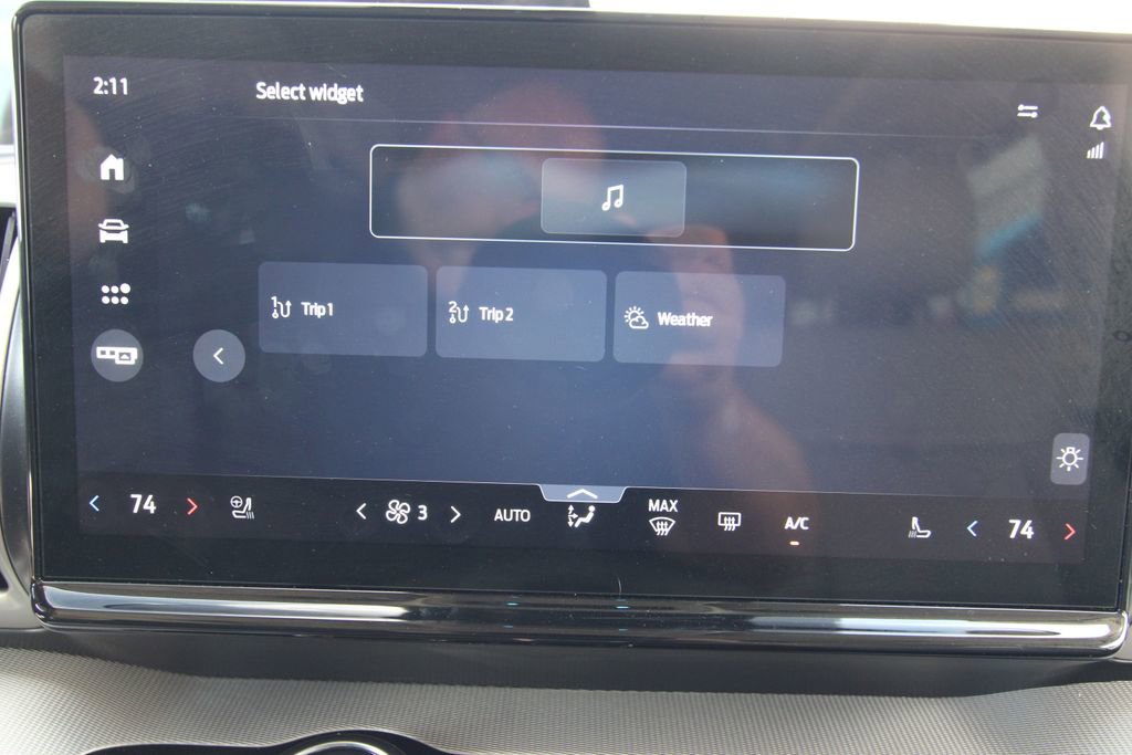 Used 2025 Ford Expedition Active AWD/4WD image 40