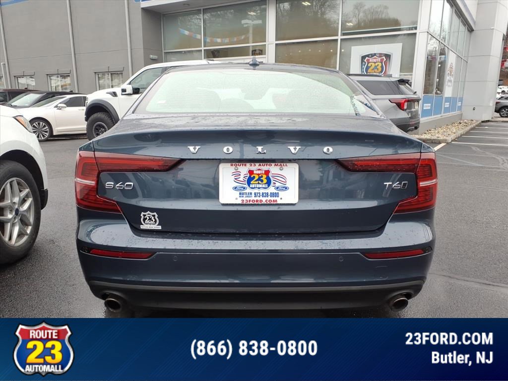Used 2021 Volvo S60 T6 Momentum image 7