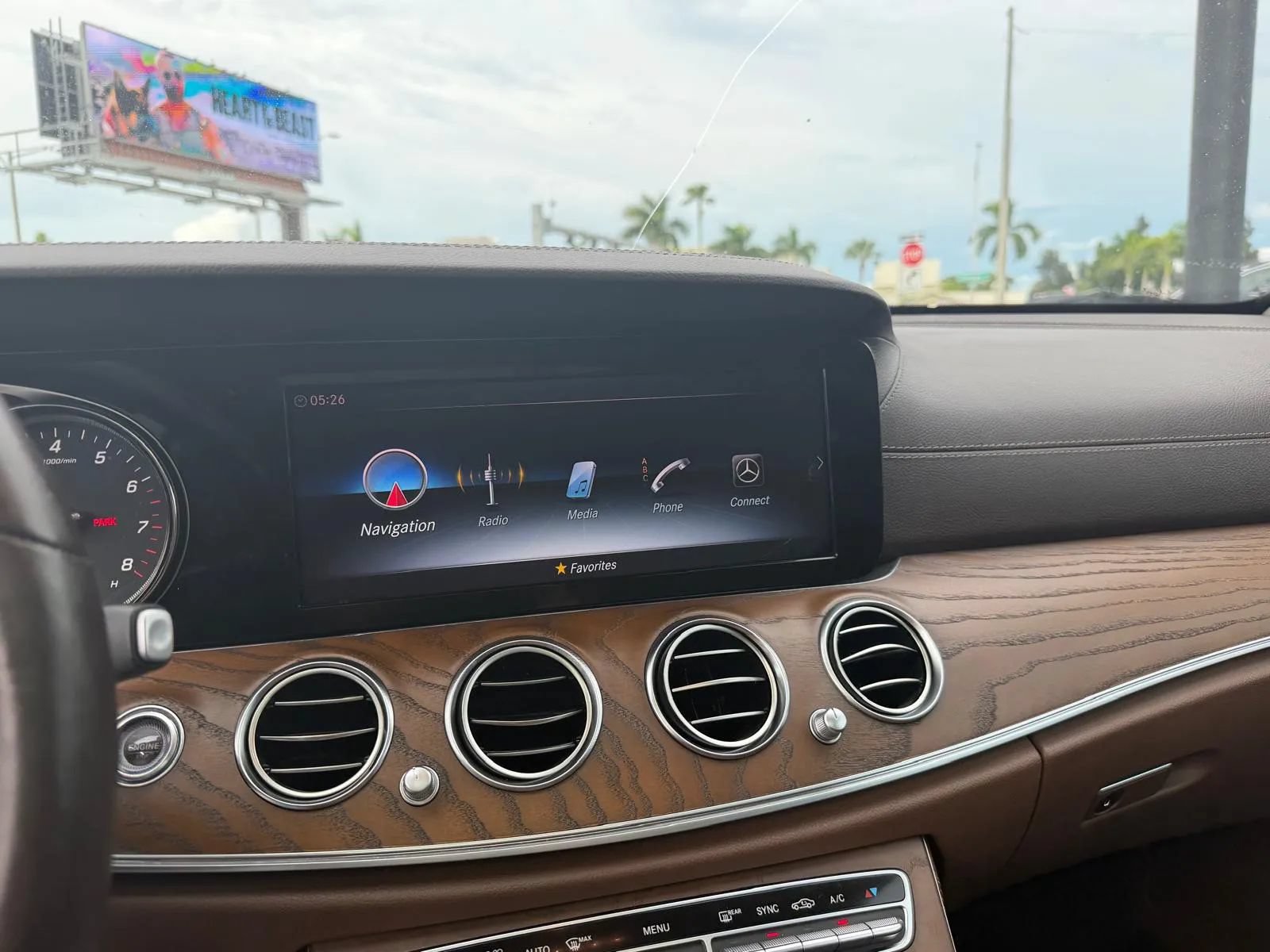 Used 2019 Mercedes-Benz E 450 4MATIC Wagon image 17