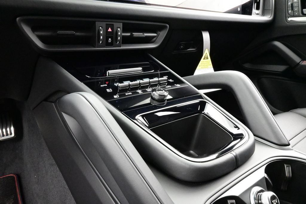 New 2026 Porsche Cayenne Turbo GT AWD/4WD image 11