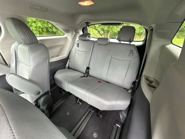 Used 2024 Toyota Sienna XLE w/ XLE Plus Package AWD/4WD image 40