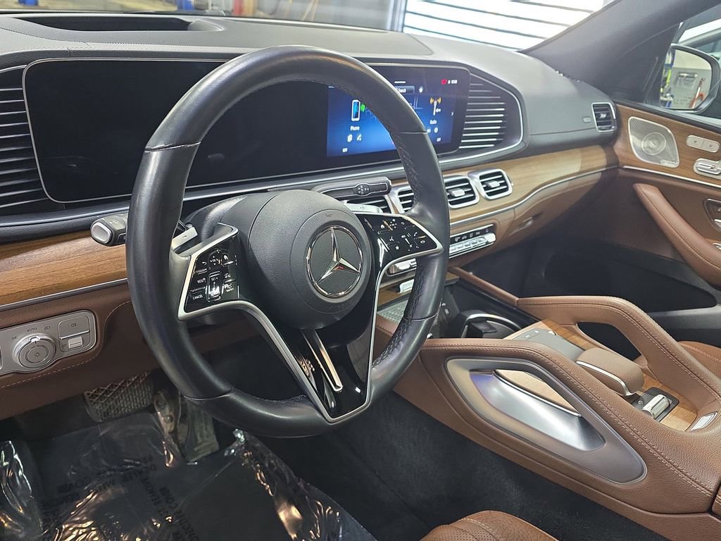 Used 2025 Mercedes-Benz GLE 450 4MATIC image 17