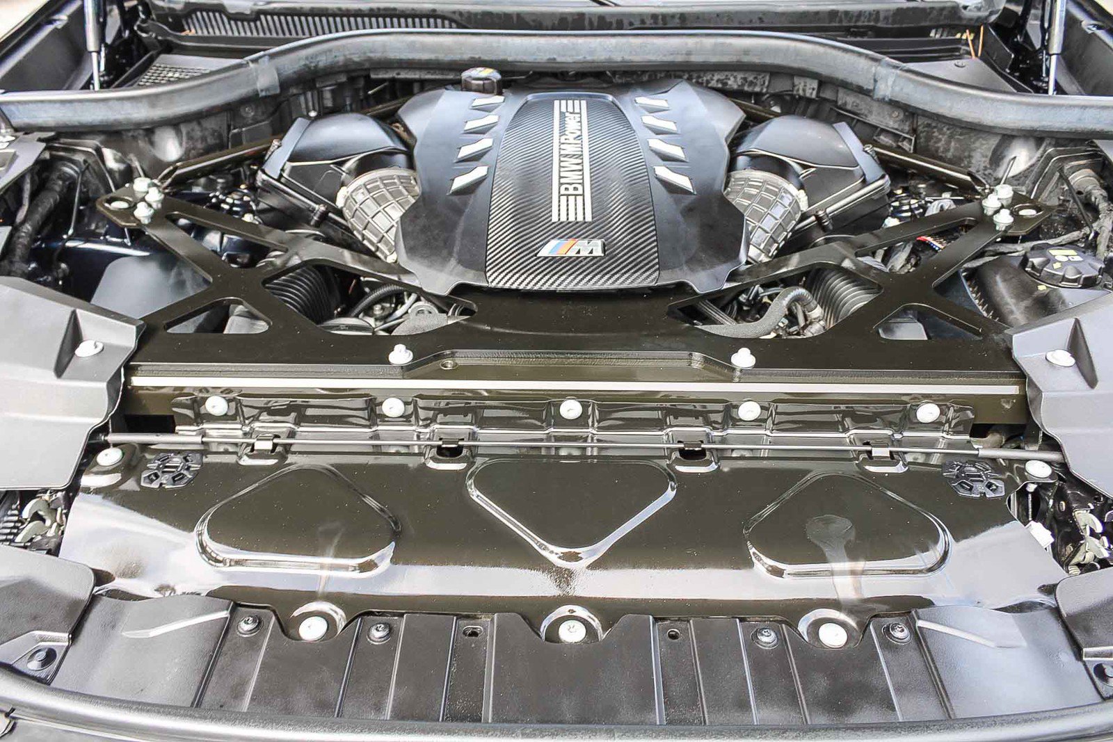 Used 2021 BMW X5 M w/ Executive Package image 27