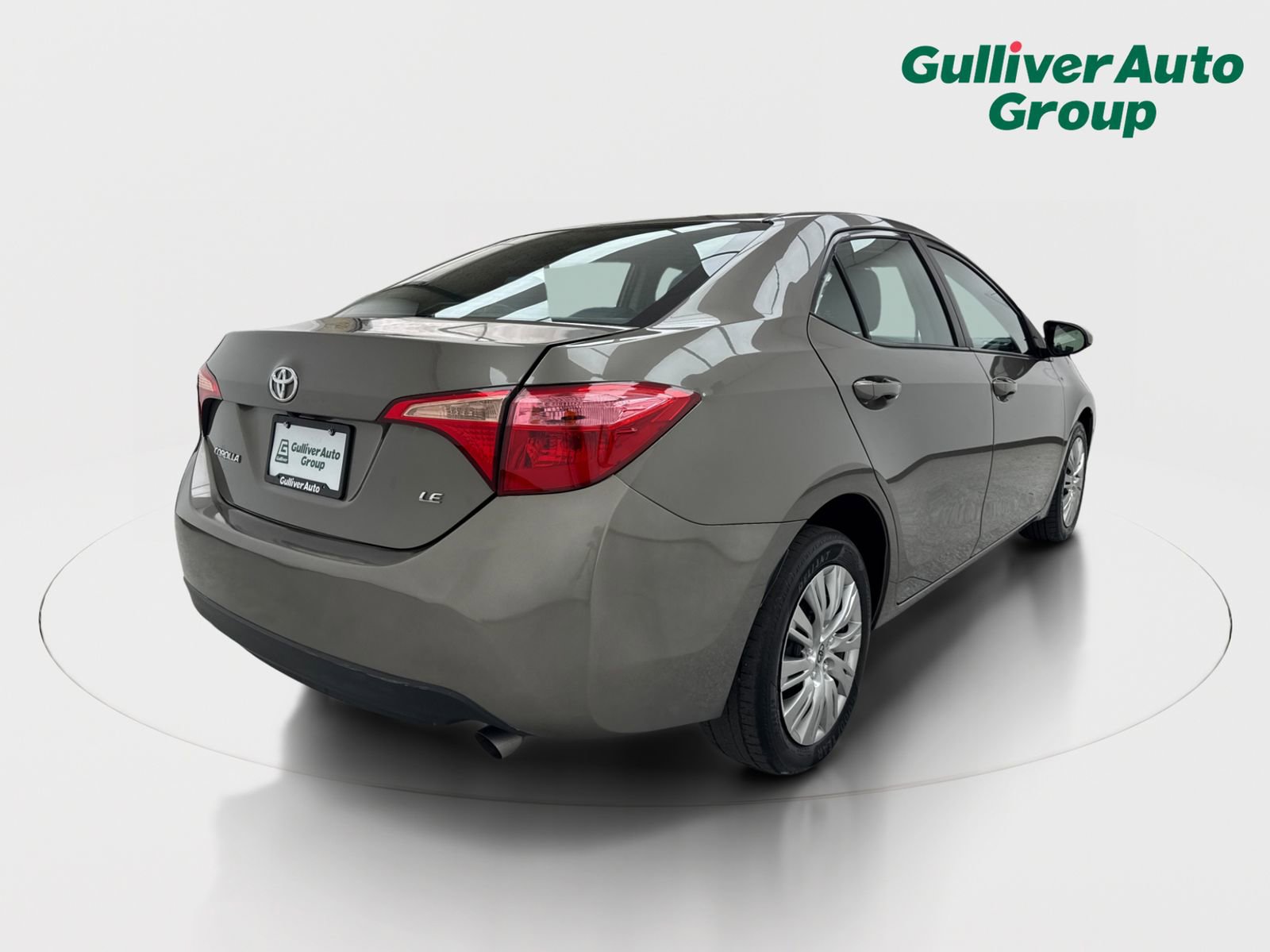 Used 2019 Toyota Corolla LE w/ Carpet Mat Package (TMS) FWD image 8