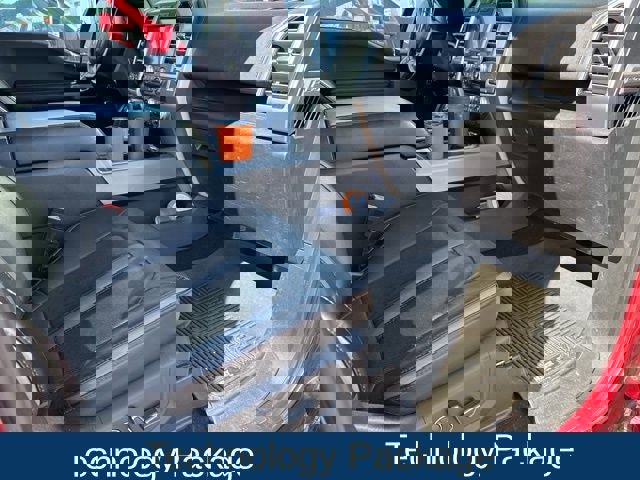 Used 2018 Ford F150 Platinum w/ Equipment Group 701A Luxury image 12