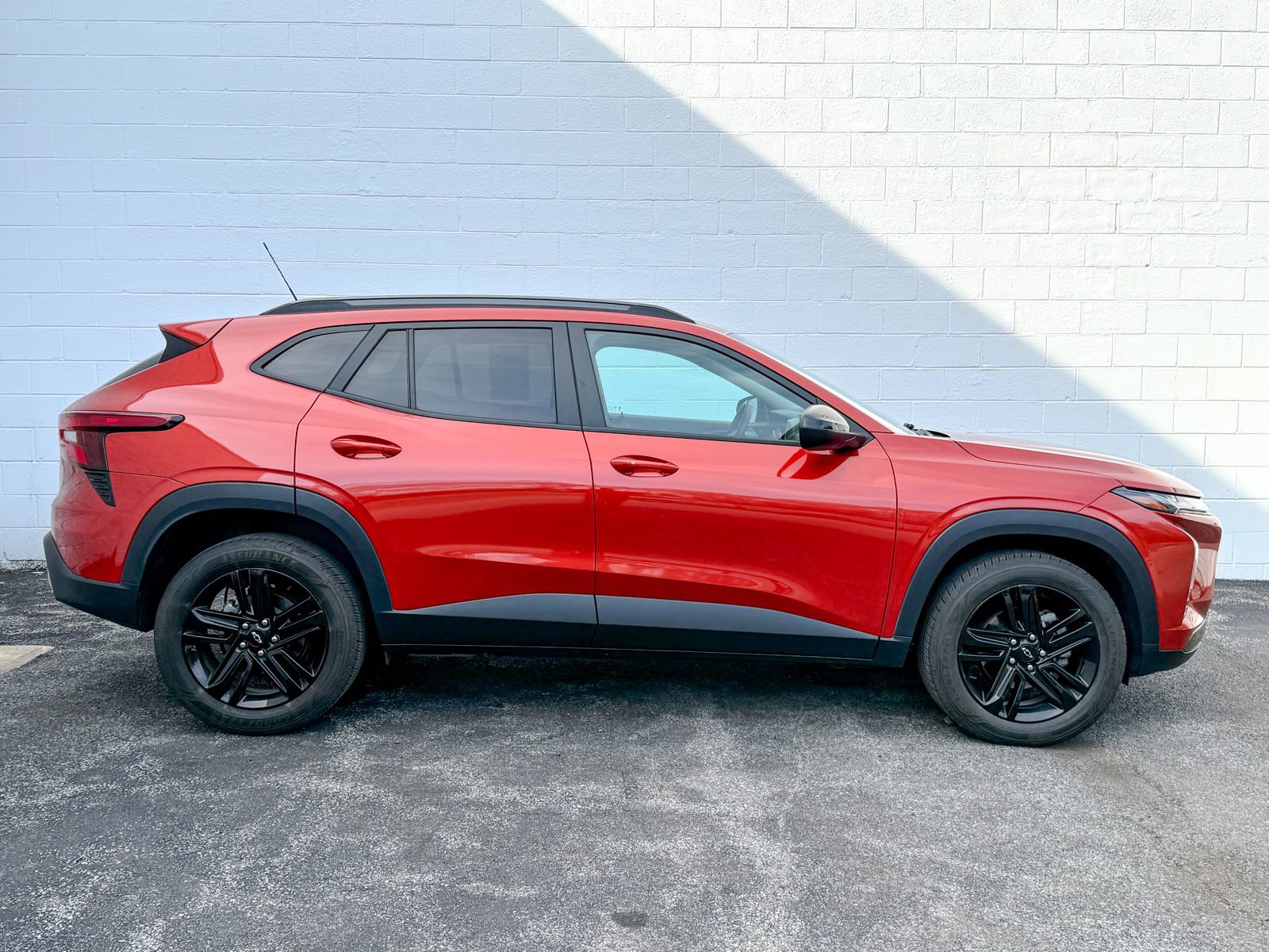 Certified 2024 Chevrolet Trax ACTIV w/ Sunroof Package image 4