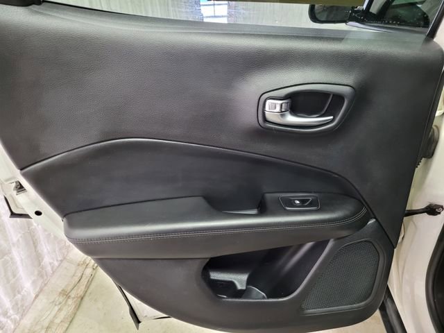 Used 2019 Jeep Compass Altitude image 45