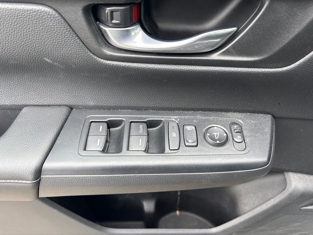 Used 2024 Honda CR-V LX image 16