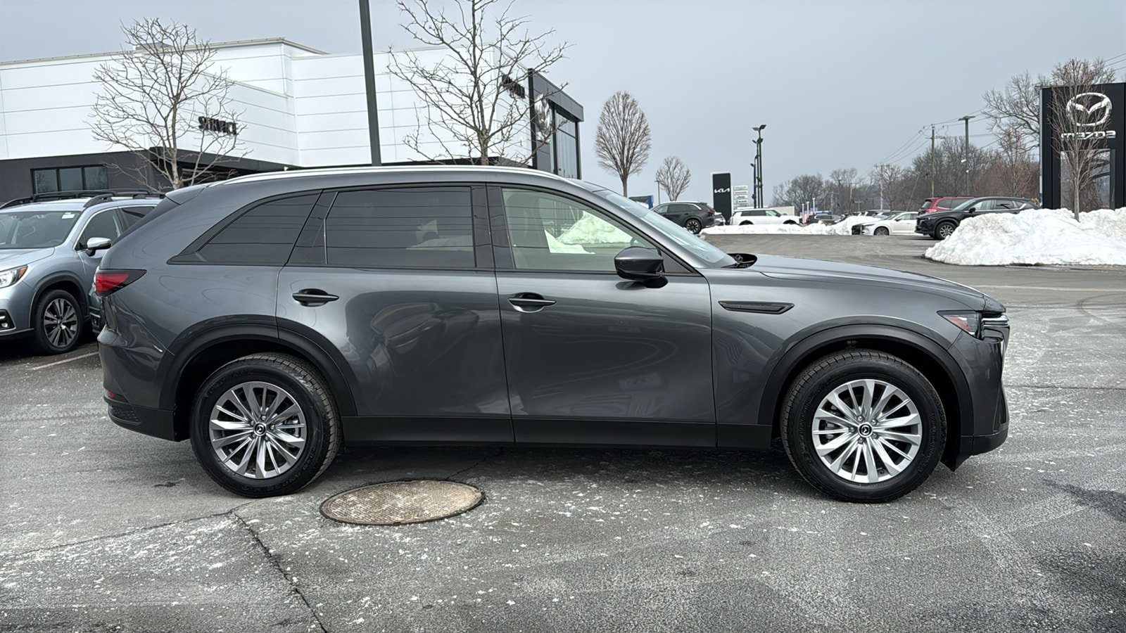 Certified 2024 MAZDA CX-90 3.3 Turbo w/ Preferred Plus image 3