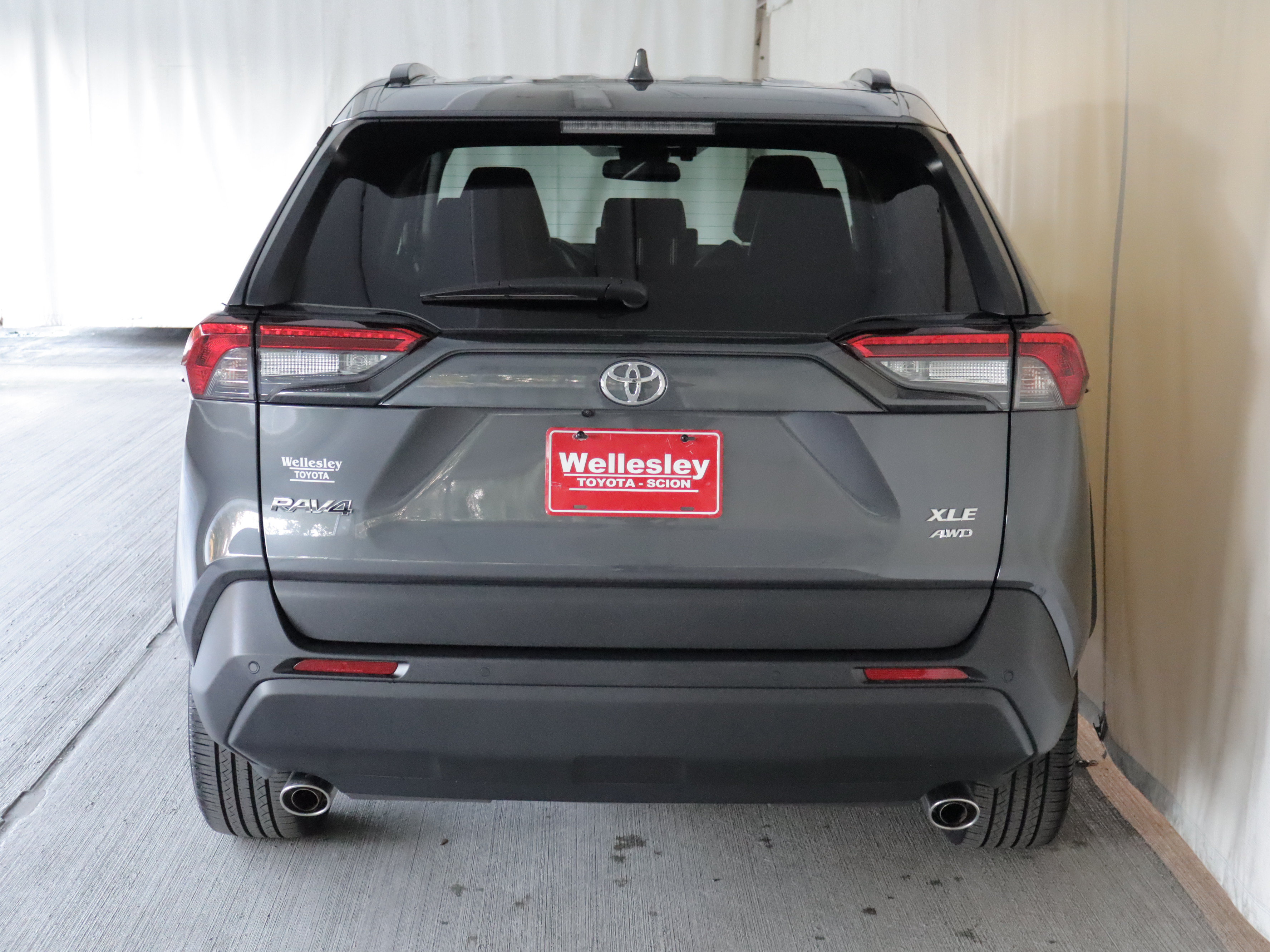 Used 2025 Toyota RAV4 XLE Premium w/ Weather Package AWD/4WD image 28
