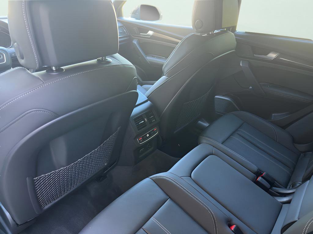 Used 2024 Audi SQ5 Prestige AWD/4WD image 48