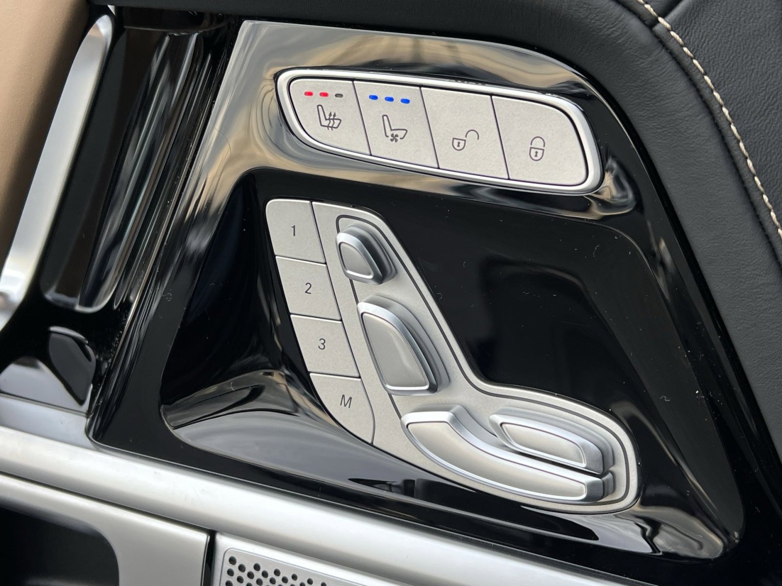 New 2026 Mercedes-Benz G 63 AMG 4MATIC image 35