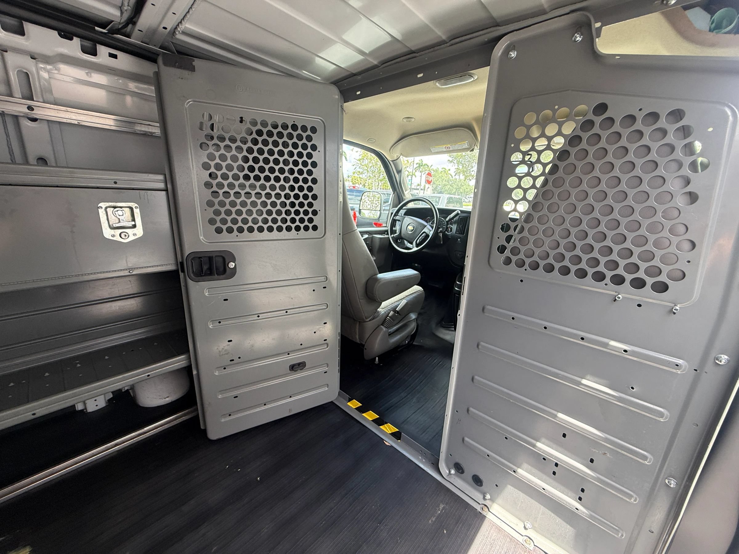 Used 2022 Chevrolet Express 2500 w/ Driver Convenience Package RWD image 12