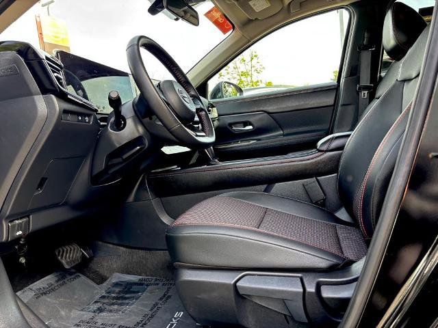 Certified 2025 Nissan Kicks SR FWD image 12